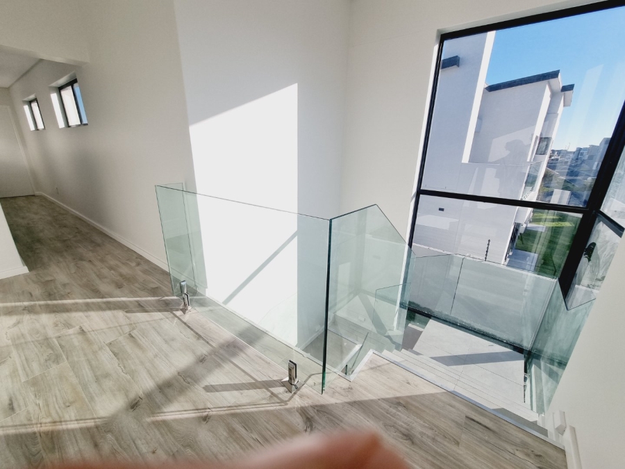 4 Bedroom Property for Sale in Sandown Western Cape